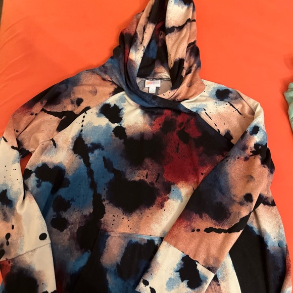 Lularoe items in excellent condition. These items have been worn once or not all - Picture 16 of 16